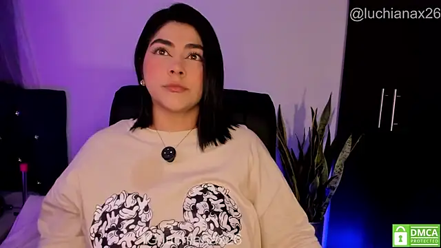 lucy26  online show from 06-03-26, 02:23