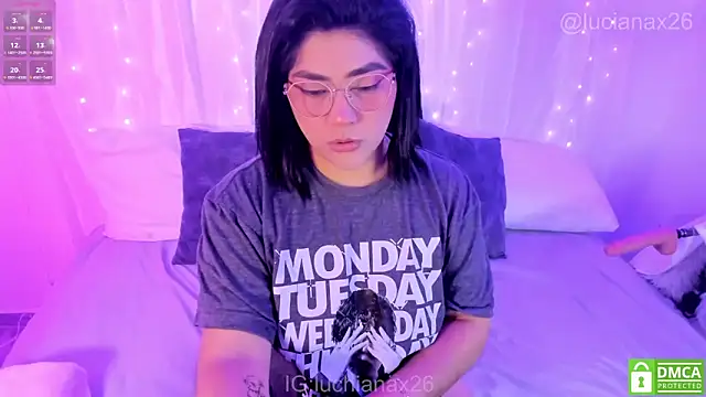 lucy26  online show from 12-19-25, 01:42