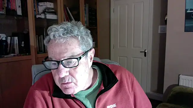 Snapshot of Oldpistolpete chatting on 03-07-26, 06:46 Oldpistolpete online show from 03-07-26, 06:46