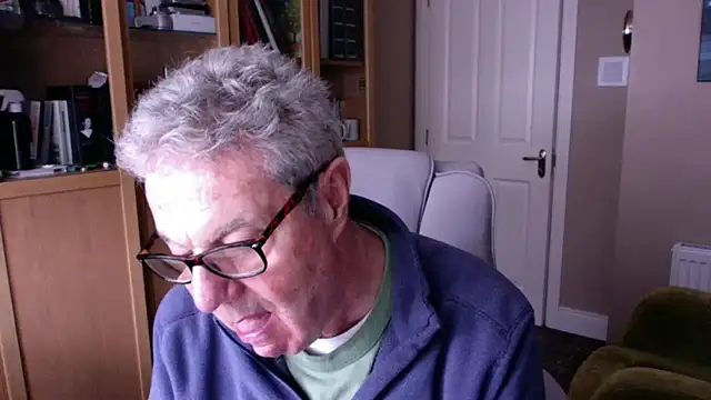 Snapshot of Oldpistolpete chatting on 03-01-26, 03:01 Oldpistolpete online show from 03-01-26, 03:01