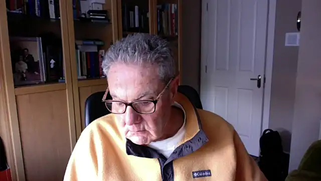 Snapshot of Oldpistolpete chatting on 01-16-25, 10:21 Oldpistolpete online show from 01-16-25, 10:21