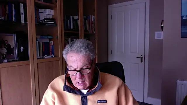 Snapshot of Oldpistolpete chatting on 02-16-25, 03:05 Oldpistolpete online show from 02-16-25, 03:05