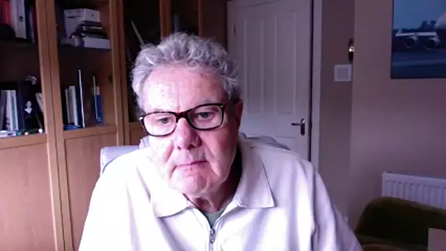 Snapshot of Oldpistolpete chatting on 03-22-26, 02:29 Oldpistolpete online show from 03-22-26, 02:29