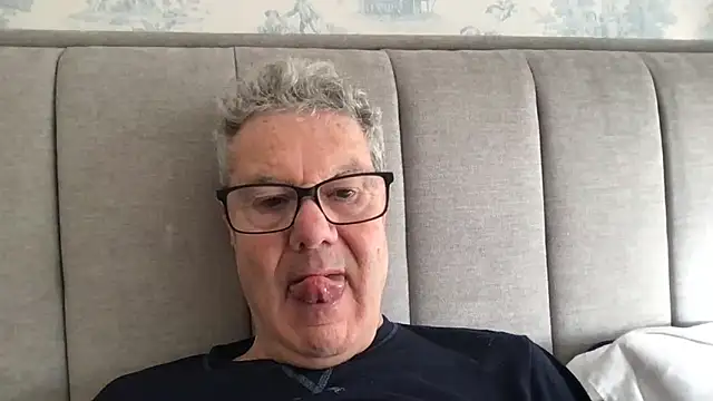 Oldpistolpete online show from 11-18-25, 09:56