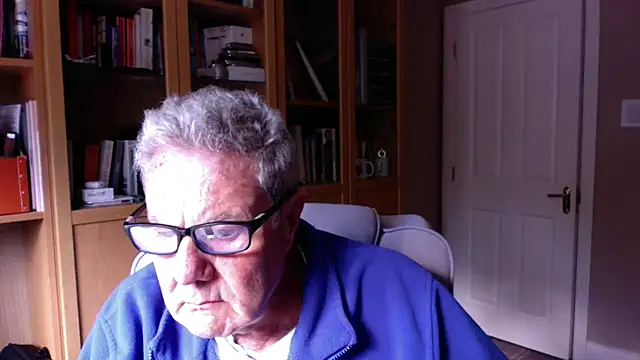 Snapshot of Oldpistolpete chatting on 05-13-26, 04:36 Oldpistolpete online show from 05-13-26, 04:36