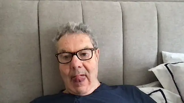 Snapshot of Oldpistolpete chatting on 02-26-26, 10:15 Oldpistolpete online show from 02-26-26, 10:15
