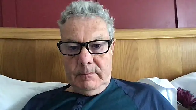 Snapshot of Oldpistolpete chatting on 05-05-26, 08:39 Oldpistolpete online show from 05-05-26, 08:39
