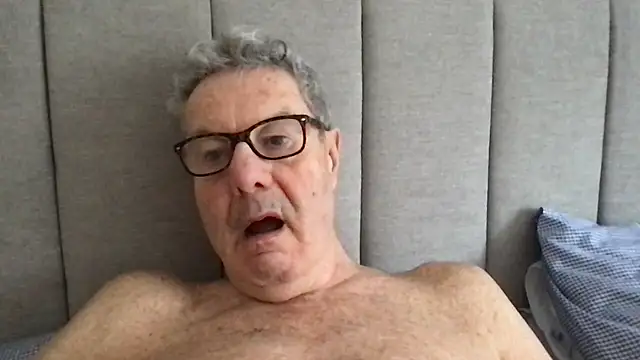 Snapshot of Oldpistolpete chatting on 02-21-26, 12:18 Oldpistolpete online show from 02-21-26, 12:18