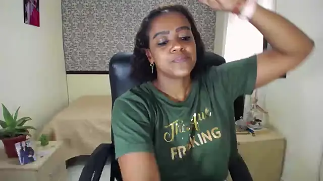 Snapshot of EvaFoxter chatting on 02-24-26, 03:24 EvaFoxter online show from 02-24-26, 03:24