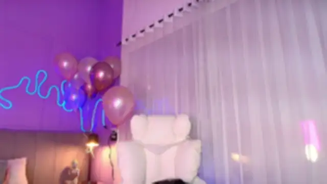 Sofly s online show from 04-04-26, 09:27