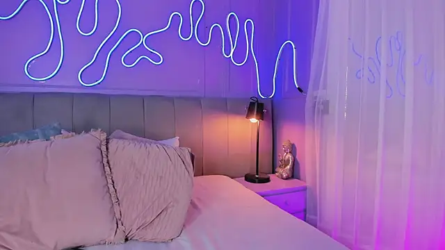 Sofly s online show from 10-28-25, 12:04