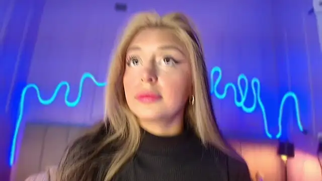 Sofly s online show from 04-16-26, 11:44