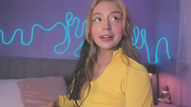 Sofly s online show from 12-20-25, 11:57