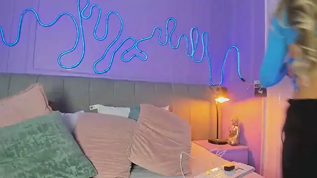 Sofly s online show from 09-10-25, 11:53