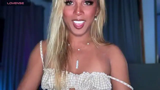 cockprincess diannaxx online show from 11-18-25, 03:54