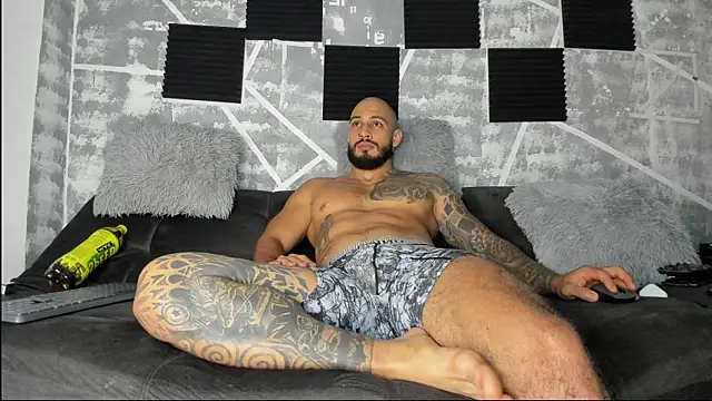 leonidas 18k online show from 05-17-26, 03:39