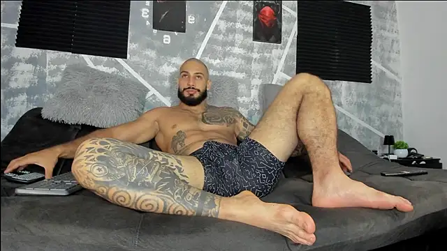 leonidas 18k online show from 03-04-26, 03:14