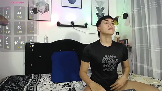 Tomas and liam online show from 04-25-26, 04:04