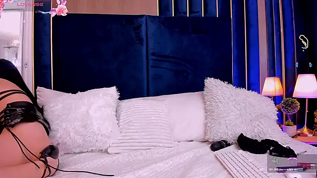 VanessaAngel online show from 09-29-25, 06:09