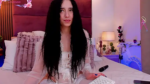 VanessaAngel online show from 04-30-26, 06:09