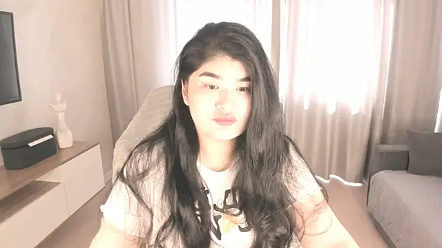 mia lui online show from 07-17-26, 03:26