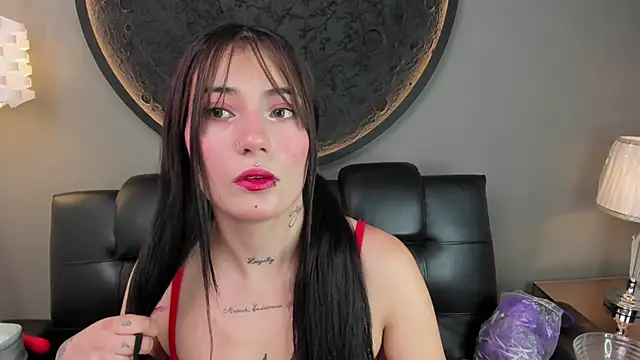 Snapshot of miss_sharlotte18 chatting on 02-25-25, 06:12 miss sharlotte18 online show from 02-25-25, 06:12