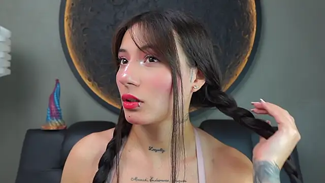 miss sharlotte18 online show from 03-09-26, 06:11