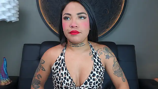 miss vaiolette online show from 12-22-25, 11:10