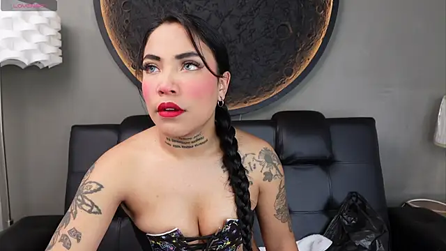 miss vaiolette online show from 05-28-26, 11:05