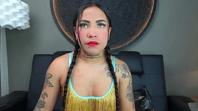 miss vaiolette online show from 10-30-25, 11:08