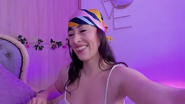 Amatiista online show from 03-26-26, 04:49