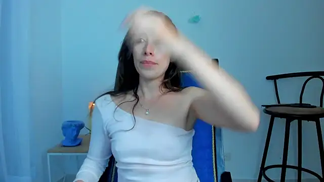 Snapshot of Amatiista chatting on 03-04-25, 11:22 Amatiista online show from 03-04-25, 11:22