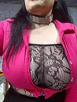 Snapshot of kittyhotass1 chatting on 10-12-25, 10:38 kittyhotass1 online show from 10-12-25, 10:38