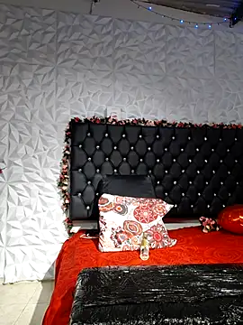 Snapshot of kittyhotass1 chatting on 09-24-25, 05:25 kittyhotass1 online show from 09-24-25, 05:25