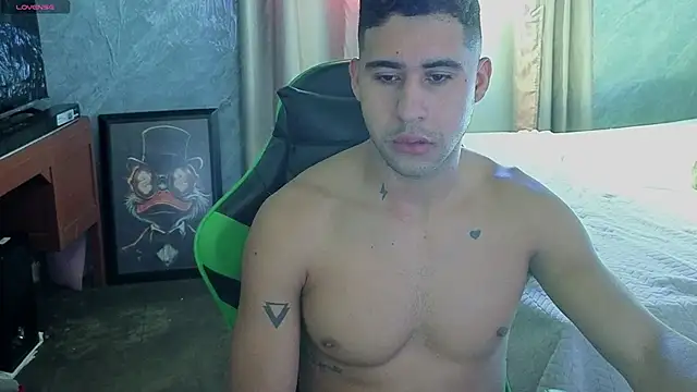 Snapshot of Daiki_Jack chatting on 02-05-26, 01:18 Daiki Jack online show from 02-05-26, 01:18