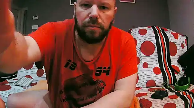 Snapshot of txan9876 chatting on 03-03-25, 04:00 txan9876 online show from 03-03-25, 04:00