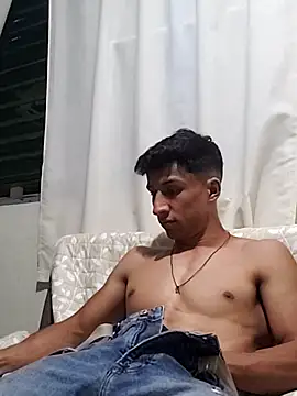 Ricardo hot03 online show from 04-28-26, 05:01