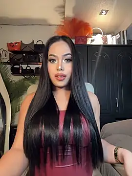 BigDominaMia online show from 12-17-25, 11:37