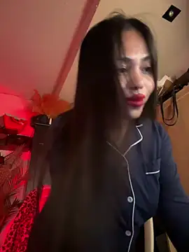 Snapshot of BigDominaMia chatting on 06-27-26, 10:54 BigDominaMia online show from 06-27-26, 10:54