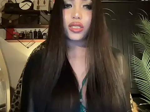 BigDominaMia online show from 04-12-26, 06:11