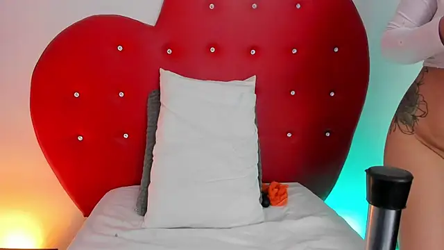 nicolette rock online show from 01-07-26, 10:42