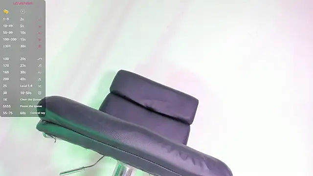 Daniela Coks online show from 11-27-25, 06:58