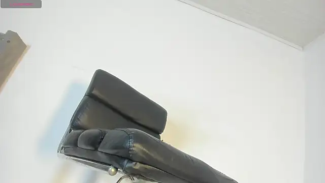 Daniela Coks online show from 07-17-26, 05:04