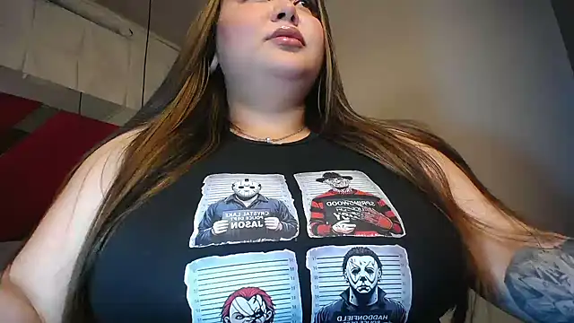 Snapshot of Penelope_Tits chatting on 07-15-26, 02:29 Penelope Tits online show from 07-15-26, 02:29