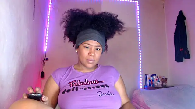 Snapshot of cherry_cleou chatting on 05-10-26, 05:00 cherry cleou online show from 05-10-26, 05:00
