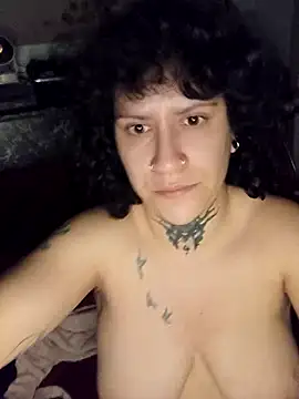 callmelouve online show from 12-23-25, 03:17