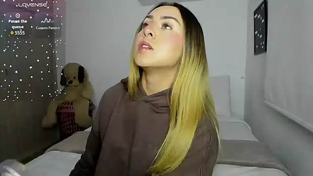 sophi mooreno online show from 02-07-26, 01:24