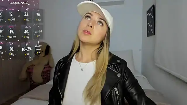 sophi mooreno online show from 03-06-26, 01:11