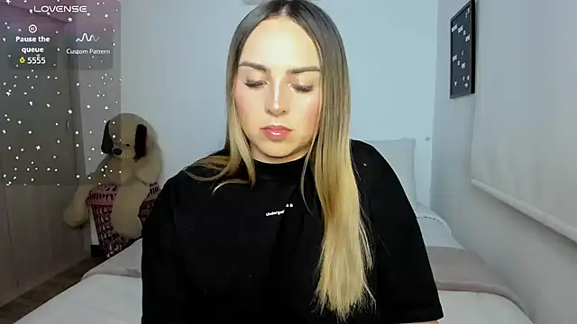 sophi mooreno online show from 05-07-26, 12:26