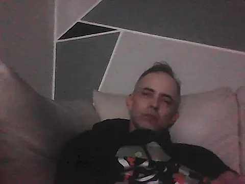 latinx44 online show from 10-27-25, 06:25